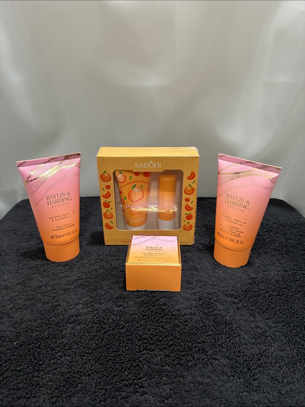4 pack Women’s Body Lotion w/Peach Hand Cream & Lip Balm Bundle ! NWT